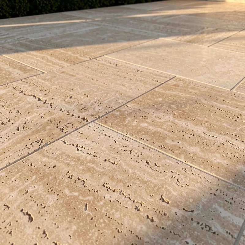 Terrasse en pierre naturelle : avantages et entretien